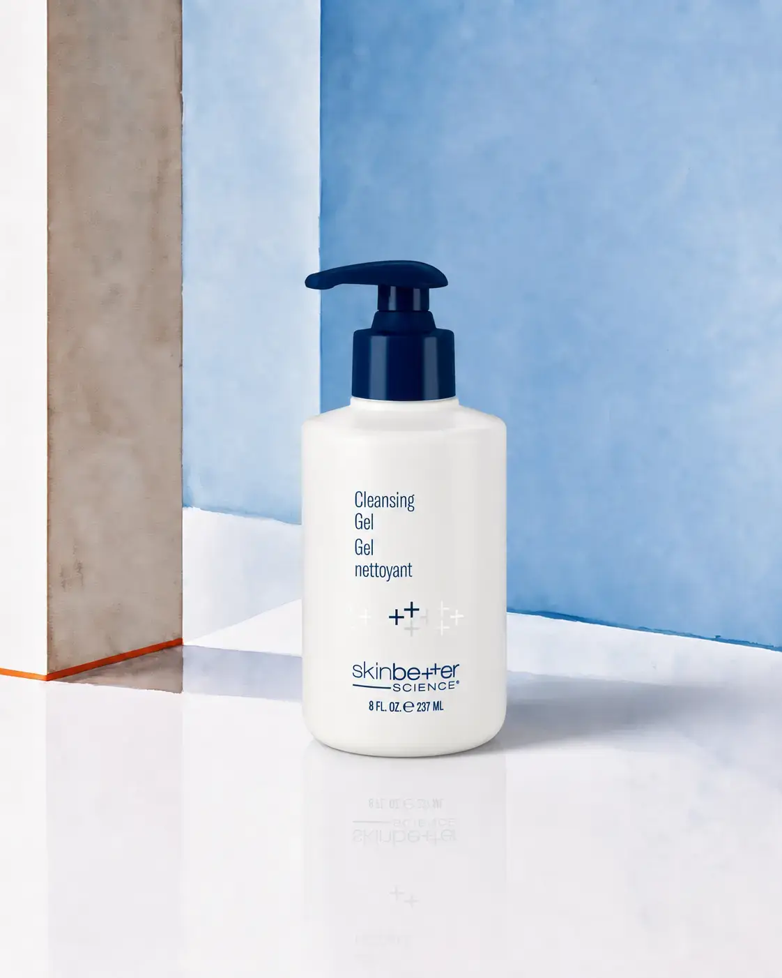 Cleansing Gel, SKINBETTER SCIENCE: cosmeceutical skincare, Atelier Med selection in Québec.