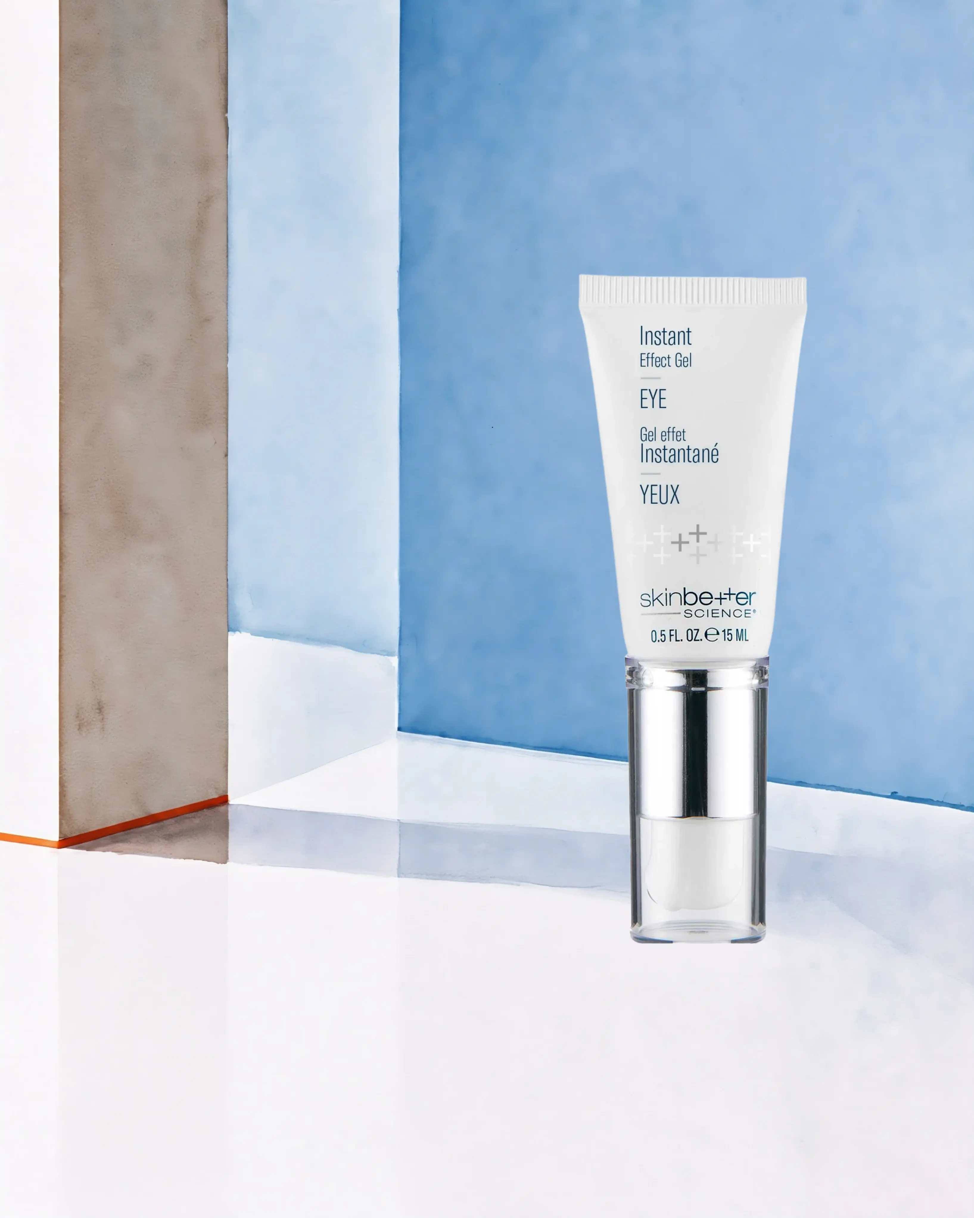 Instant Effect Gel EYE, SKINBETTER SCIENCE: cosmeceutical skincare, Atelier Med selection in Québec.